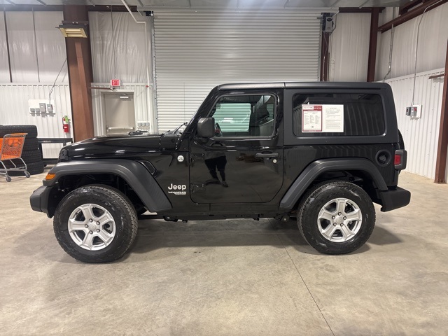2020 Jeep Wrangler Sport S photo 3