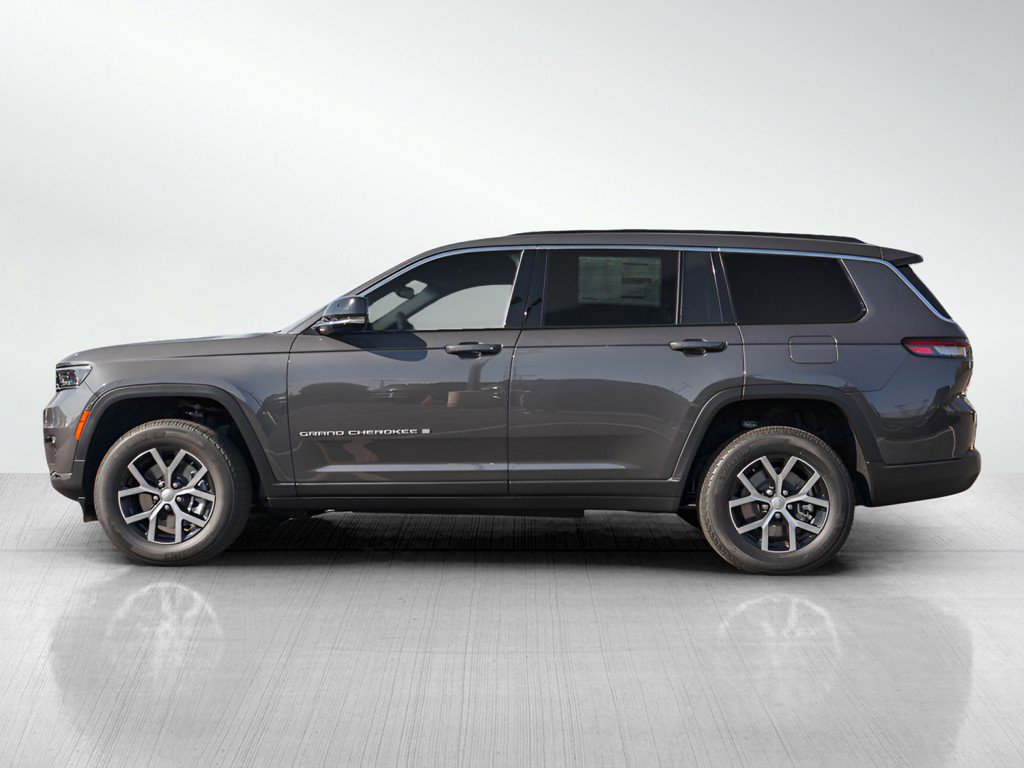 2025 Jeep Grand Cherokee Limited photo 3