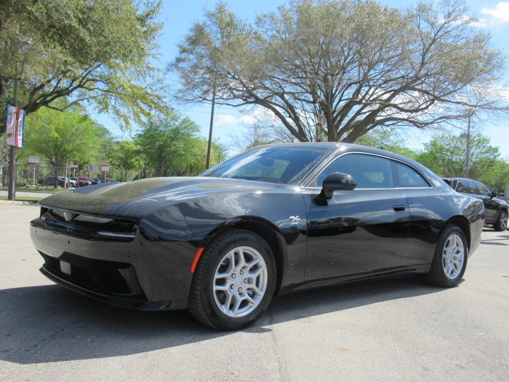 2025 Dodge Charger R/T photo 3