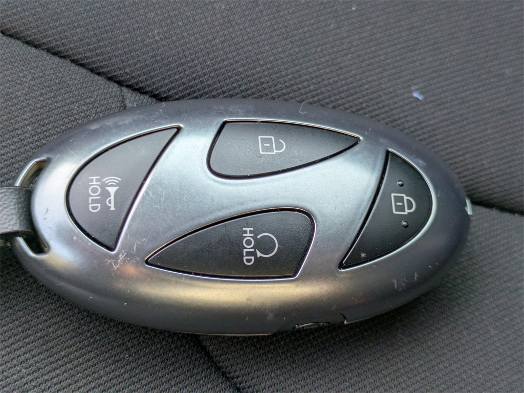 2025 Hyundai Elantra SEL Sport photo 28