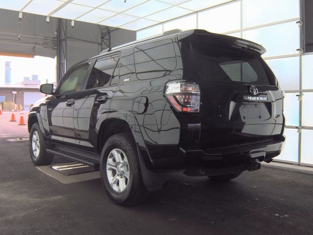 2024 Toyota 4Runner SR5 Premium photo 3