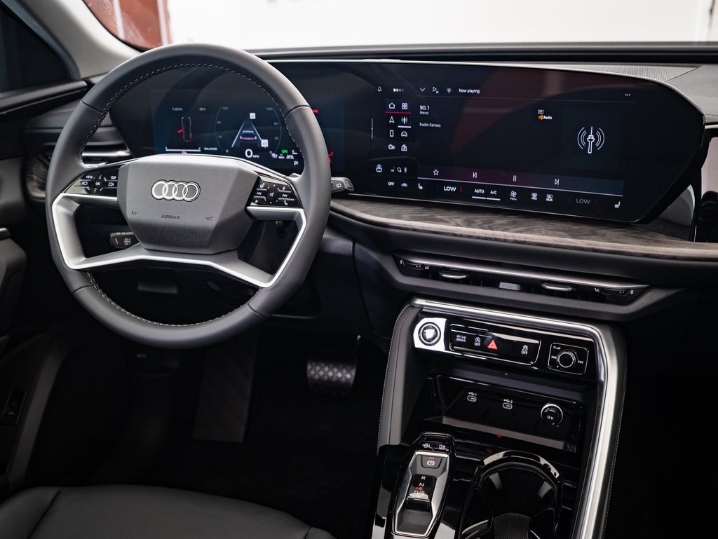 2025 Audi Q5 2.0T Premium Plus photo 24