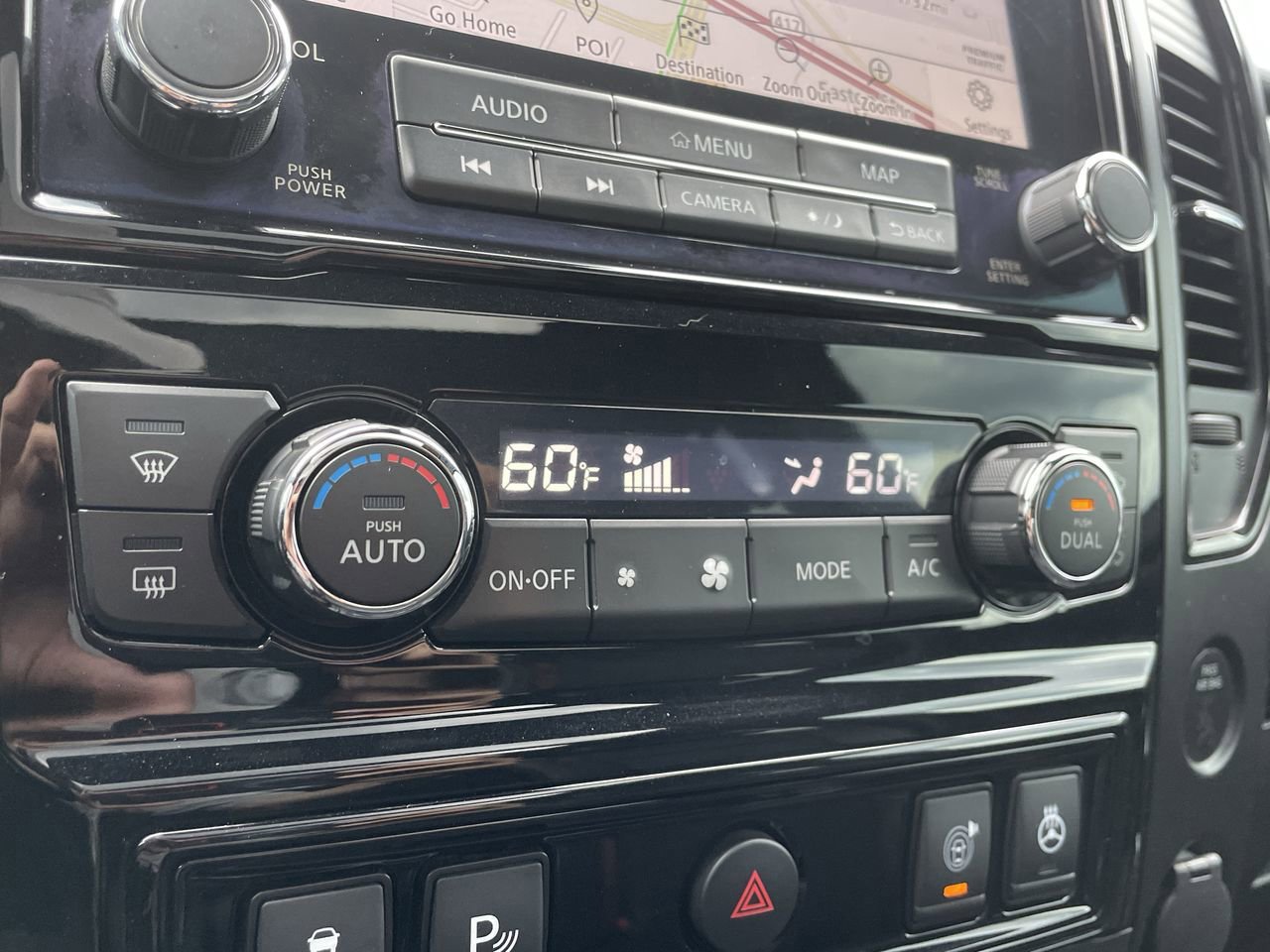 2020 Nissan Titan PRO-4X Crew Cab photo 22