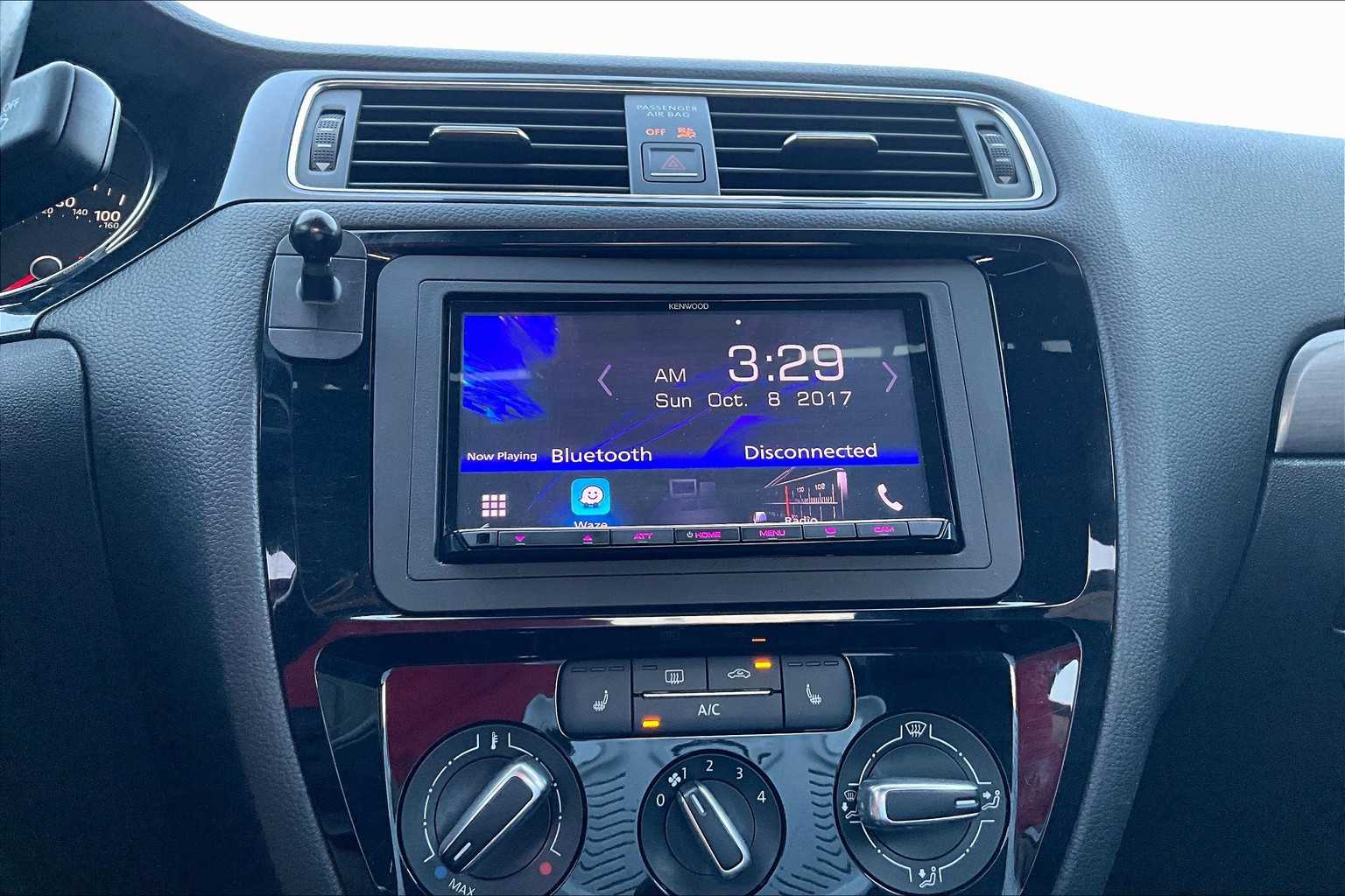 2015 Volkswagen Jetta 2.0 TDI SE photo 28