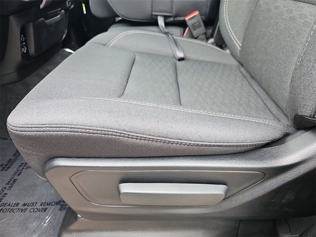 2025 Ram 1500 Tradesman photo 28