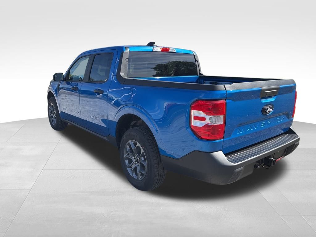 2025 Ford Maverick XLT photo 3
