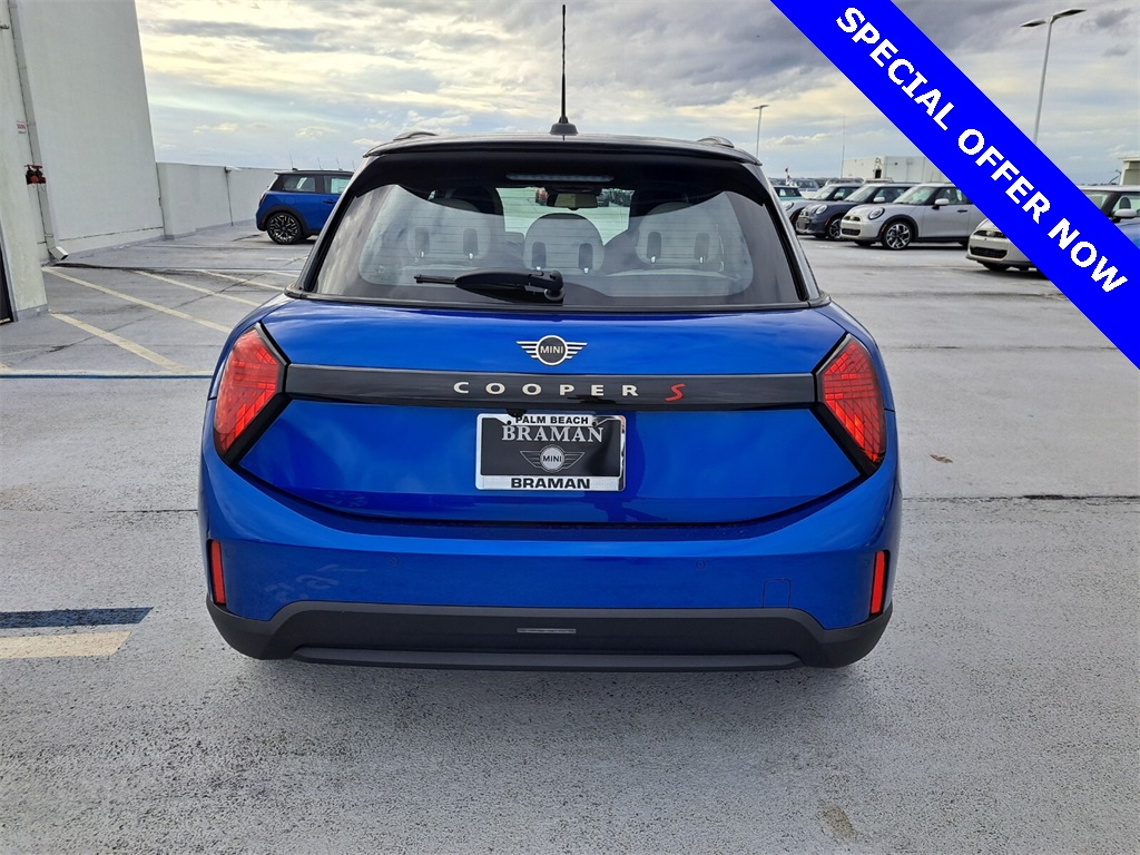 2025 Mini Cooper 4 Door Hardtop Signature photo 4