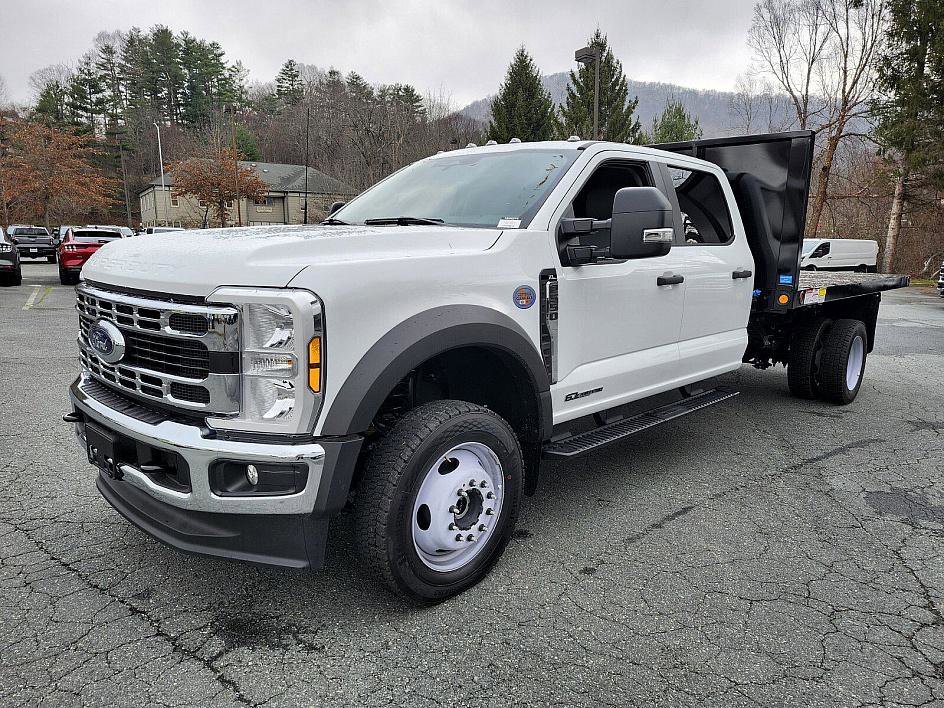 2024 Ford F-550 XL photo 3