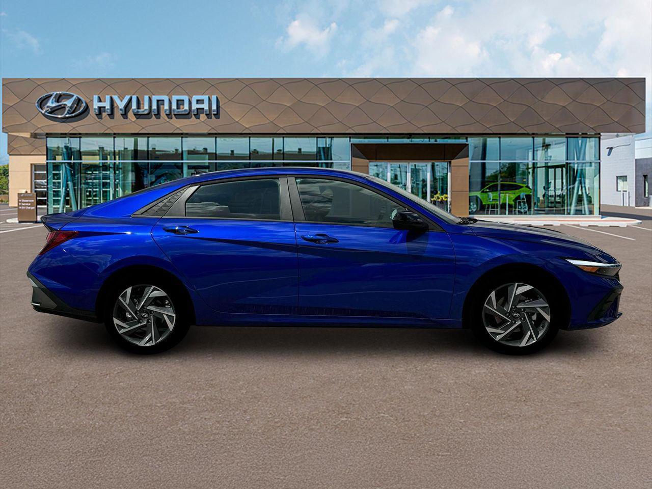 2025 Hyundai Elantra SEL Sport photo 9