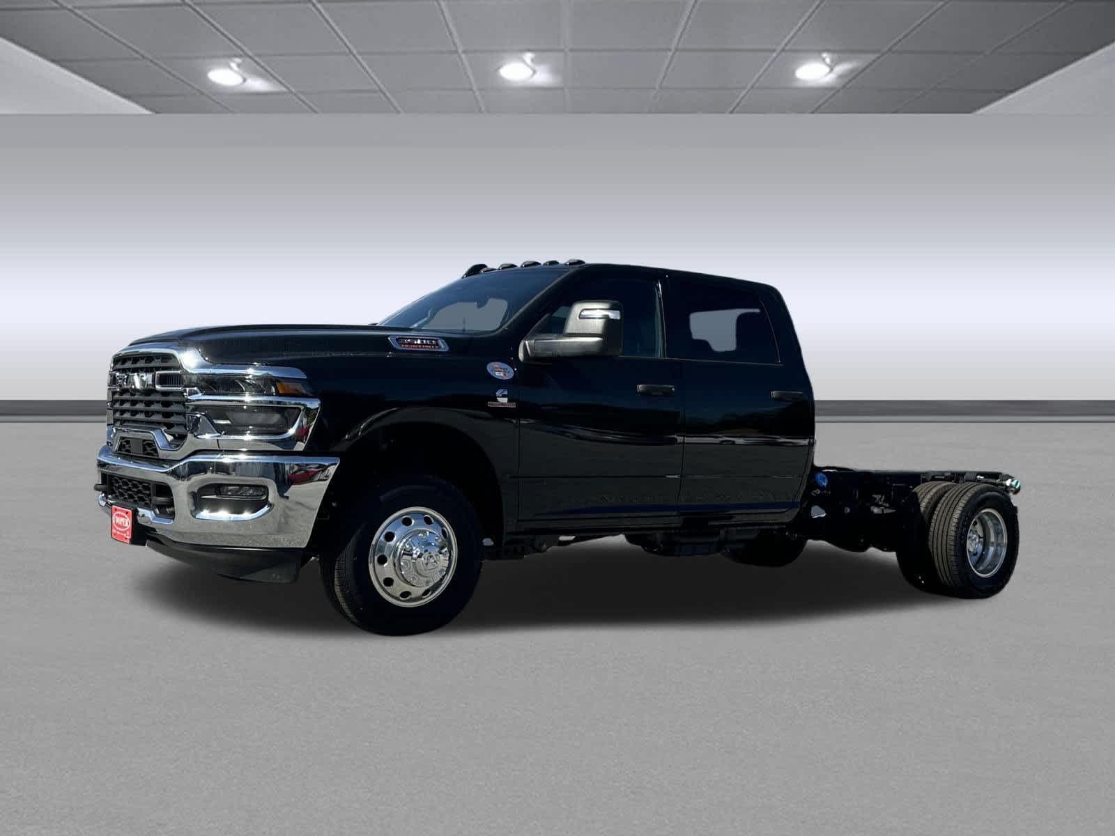 2026 Ram 3500 Tradesman photo 3