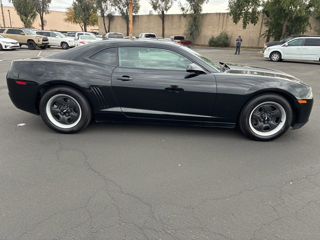 Used 2011 Chevrolet Camaro LS with VIN 2G1FE1ED6B9158650 for sale in Clovis, CA