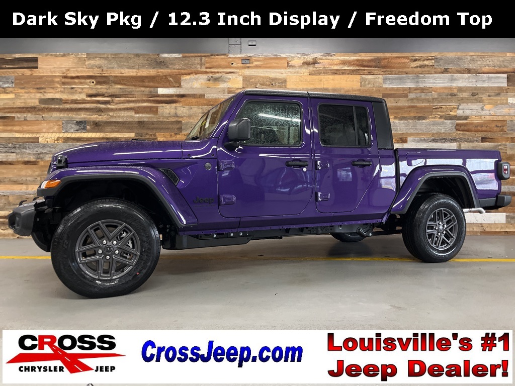 2026 Jeep Gladiator Sport S's photo