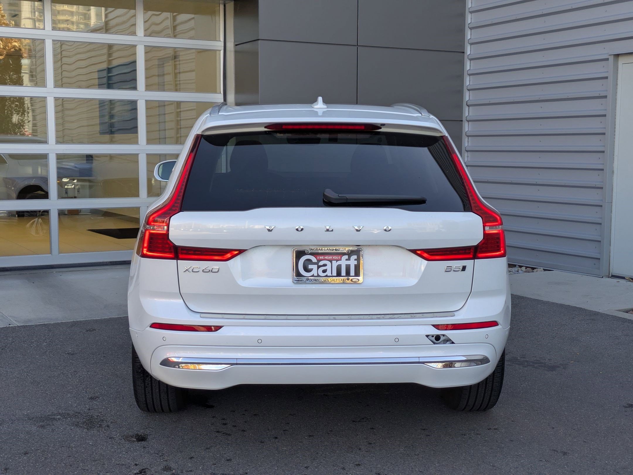 2023 Volvo XC60 Plus photo 4