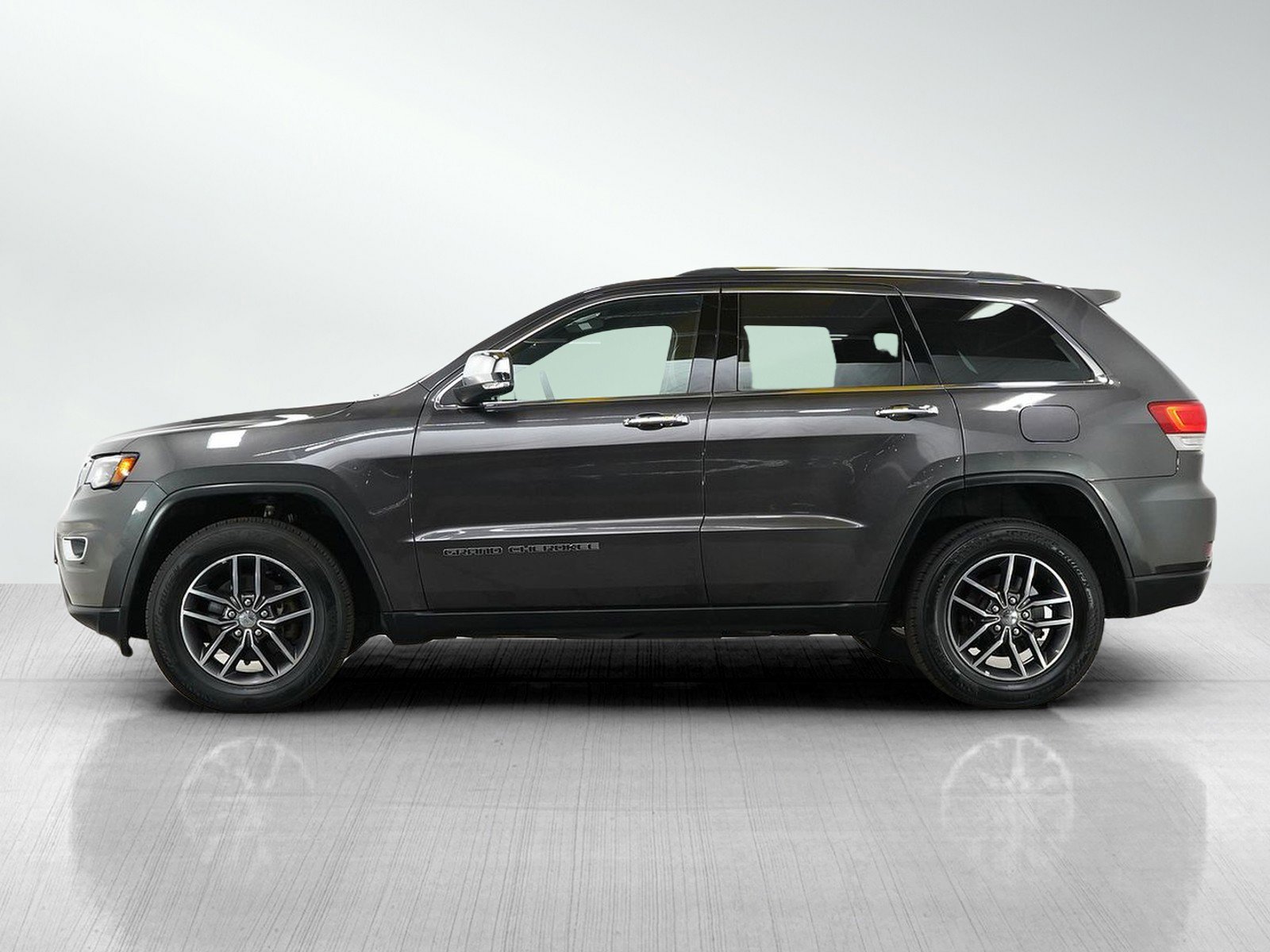 Used 2018 Jeep Grand Cherokee Limited with VIN 1C4RJFBG7JC128530 for sale in Hopkins, Minnesota