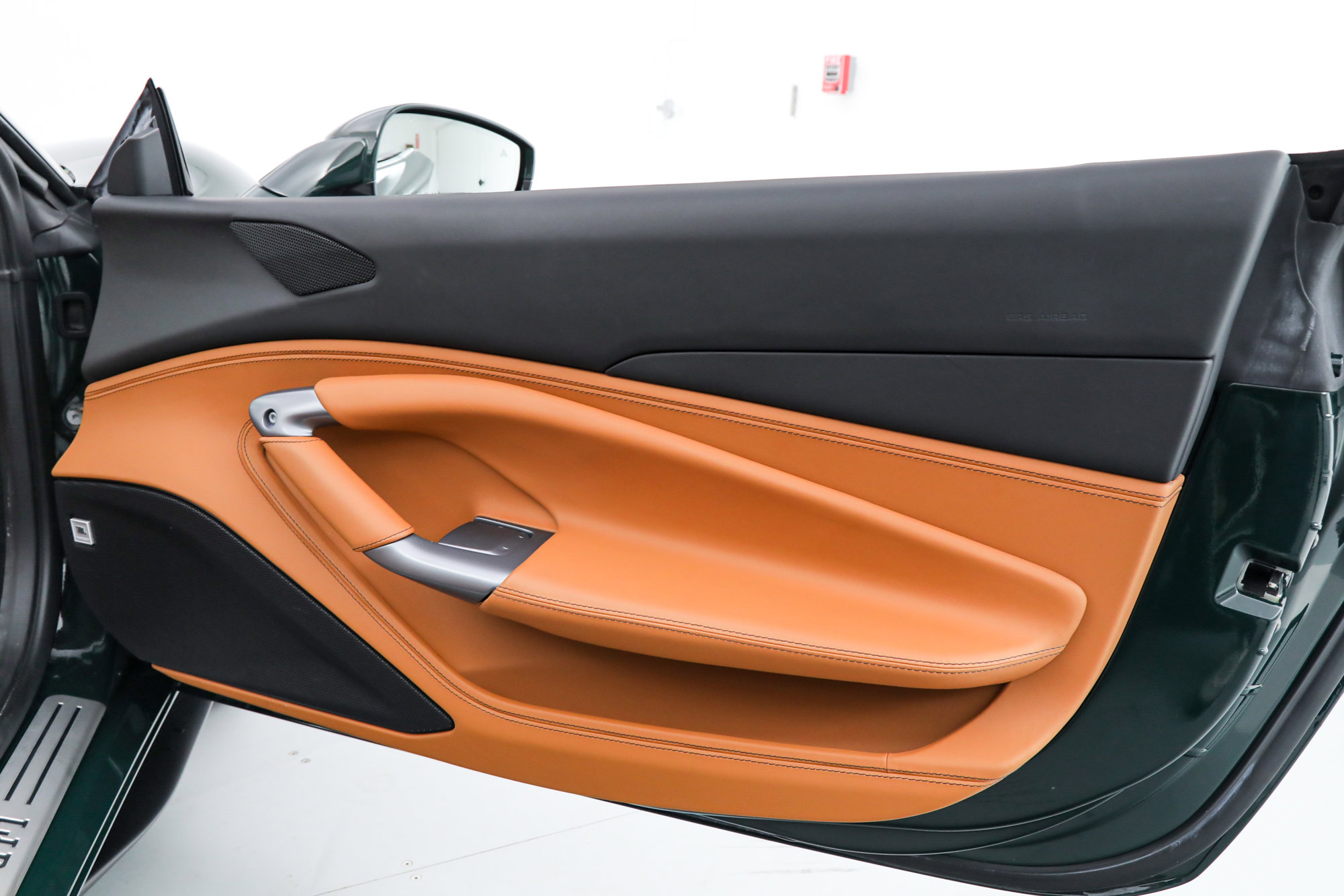 2022 Ferrari F8 Spider photo 32