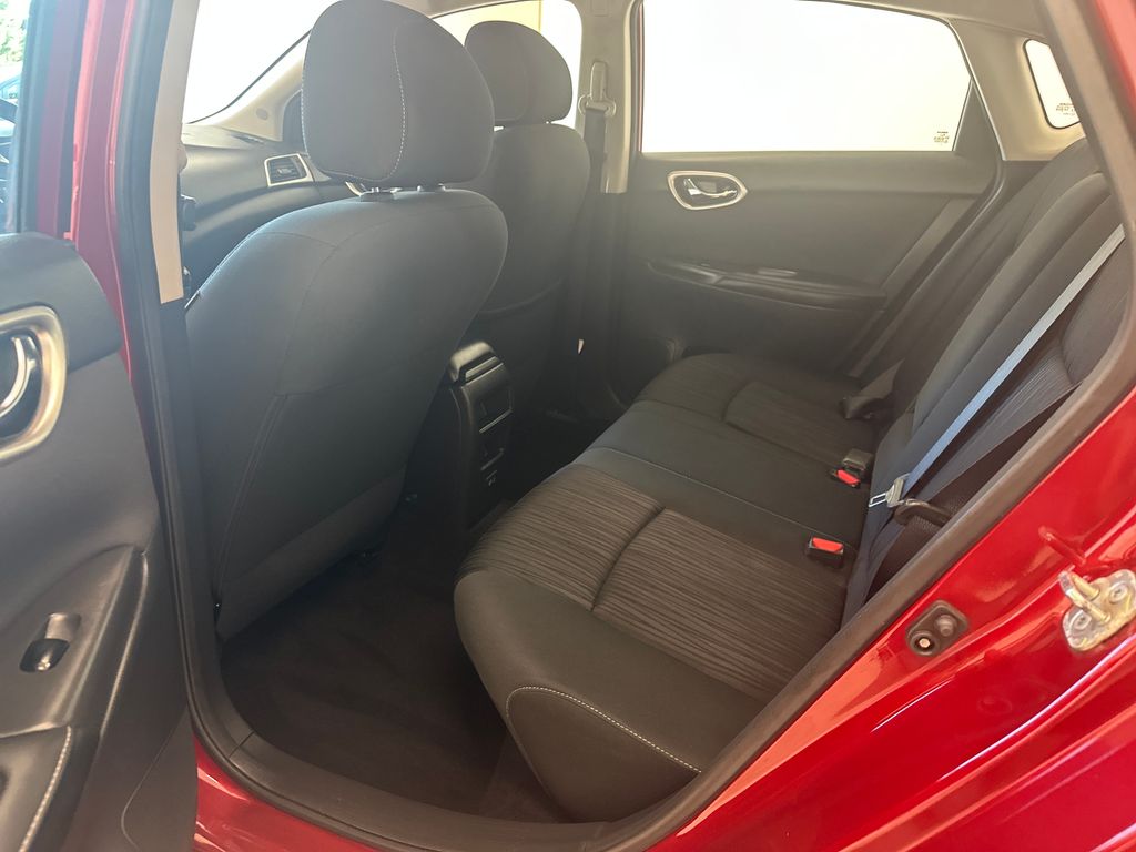 2019 Nissan Sentra SV photo 12