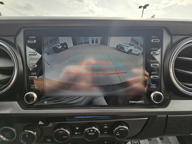 2021 Toyota Tacoma TRD Sport photo 11