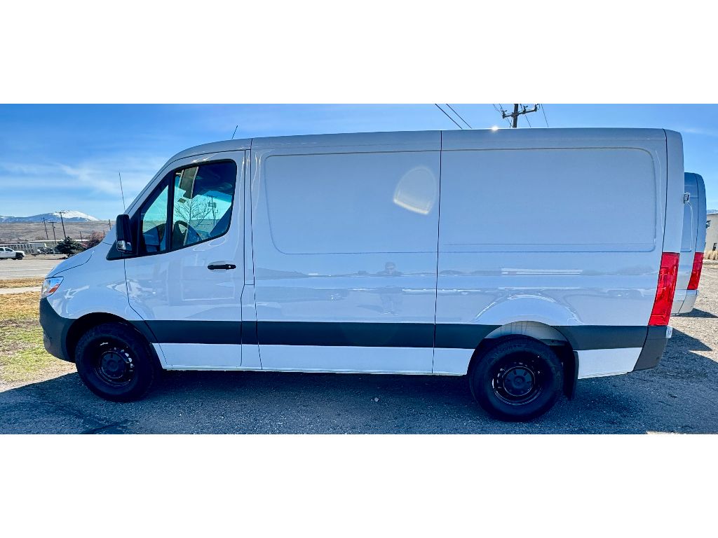 2024 Mercedes-Benz Sprinter Cargo Van Base's photo