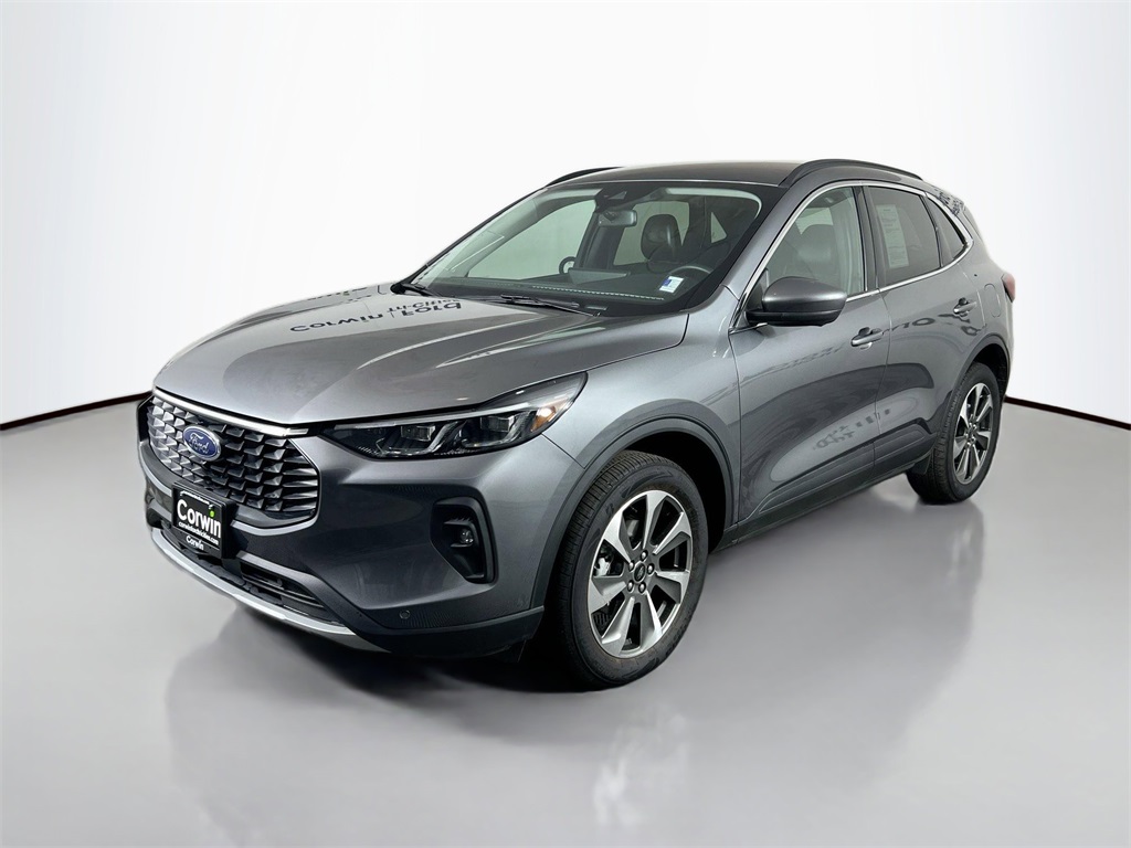 2024 Ford Escape Platinum photo 3