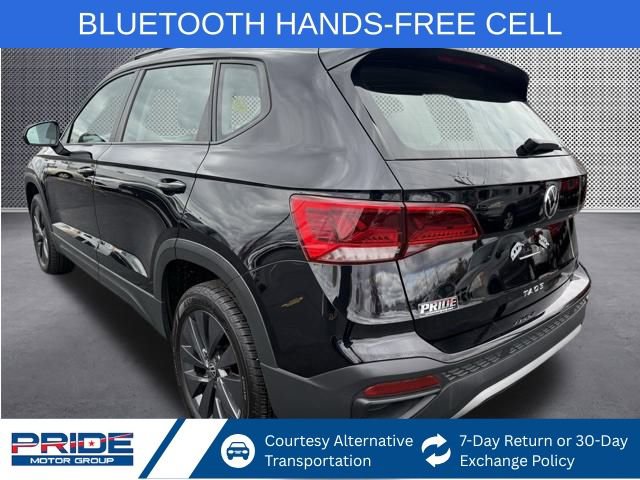 2022 Volkswagen Taos S photo 2