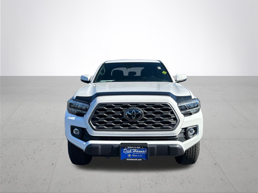 2023 Toyota Tacoma TRD Off-Road photo 3