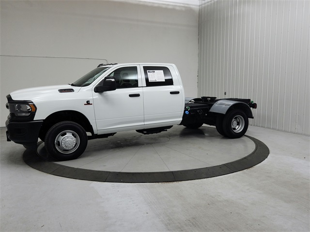 2024 Ram 3500 Tradesman SLT Laramie Limited photo 3