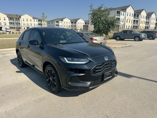 2025 Honda HR-V Sport photo 3