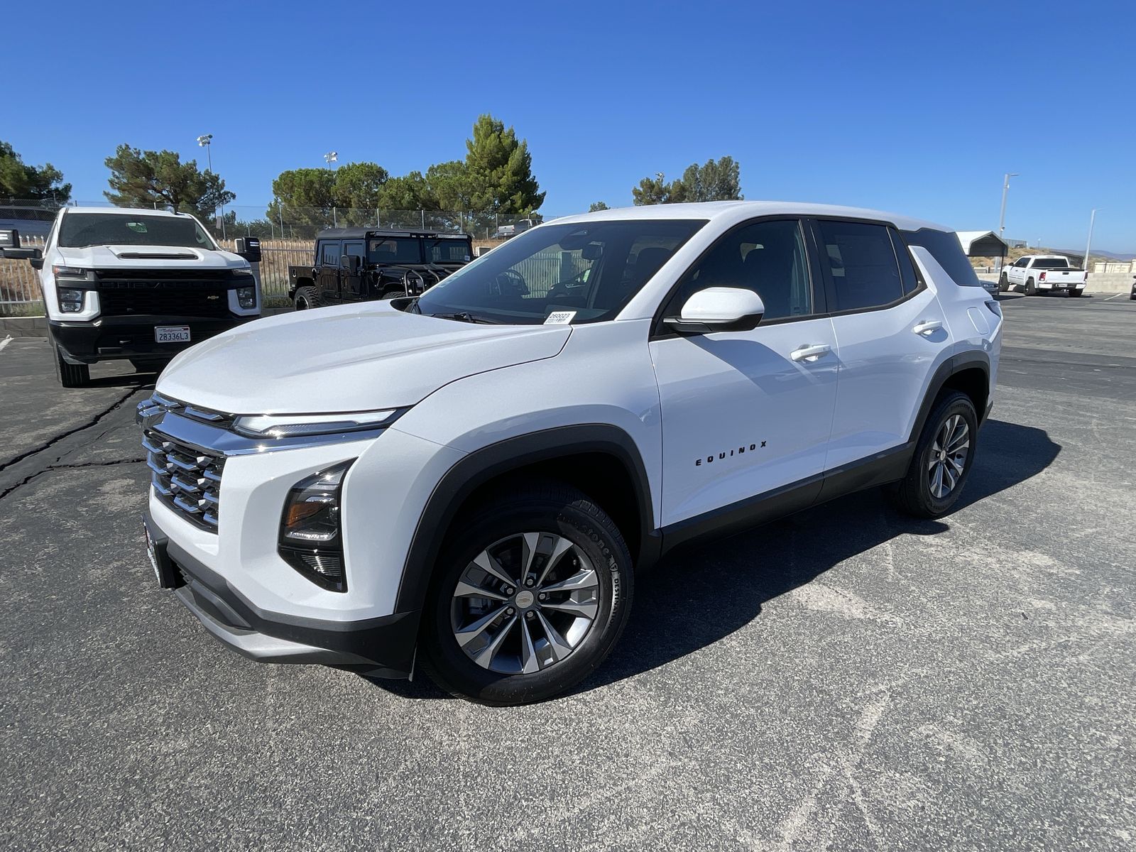 2026 Chevrolet Equinox LT photo 2