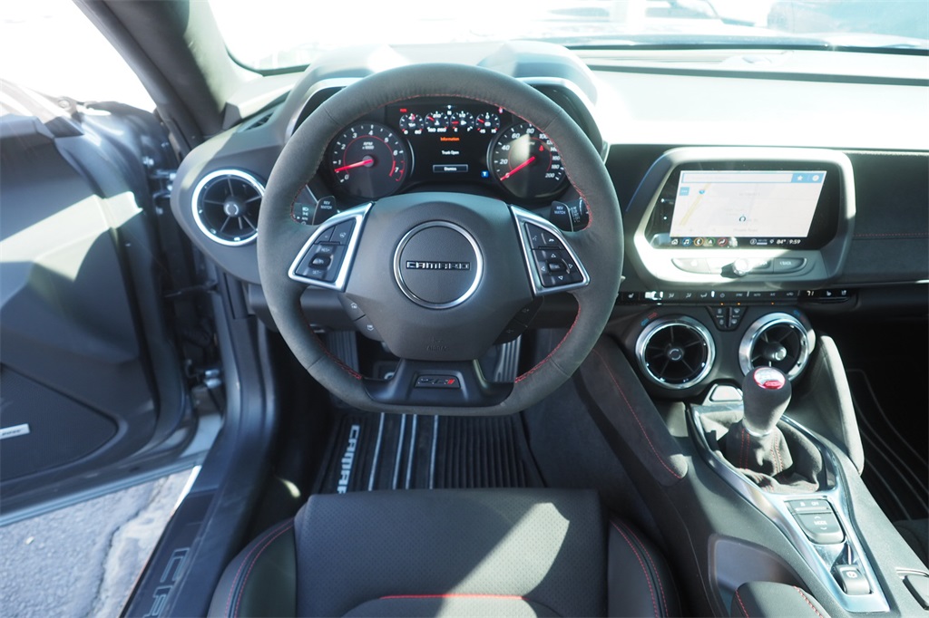 2022 Chevrolet Camaro ZL1 photo 17