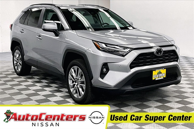 2024 Toyota RAV4 XLE Premium's photo