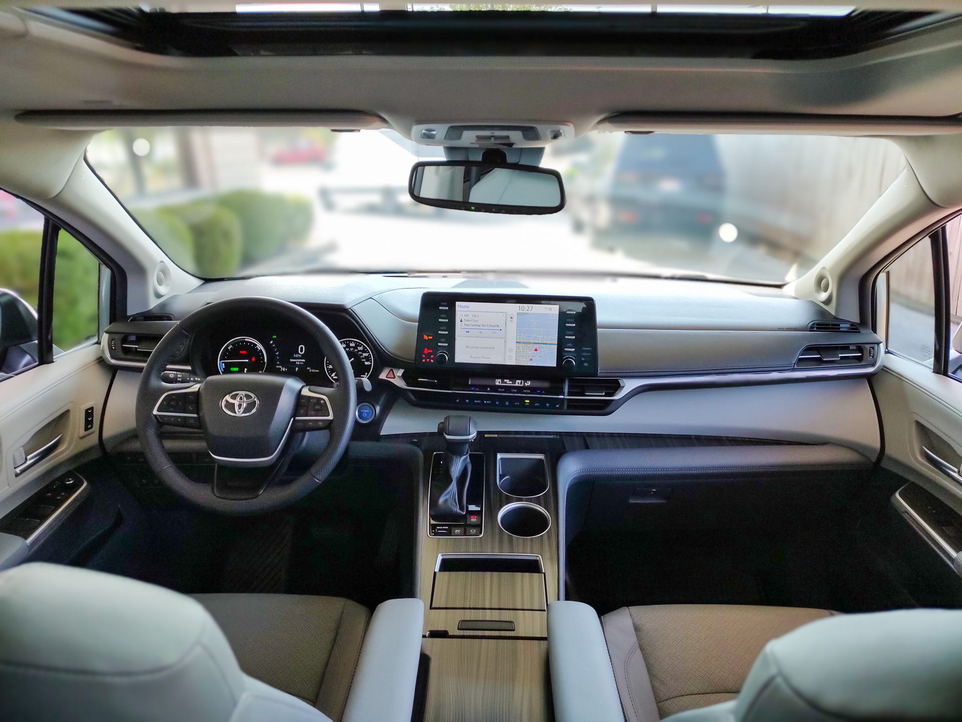2024 Toyota Sienna Limited photo 2