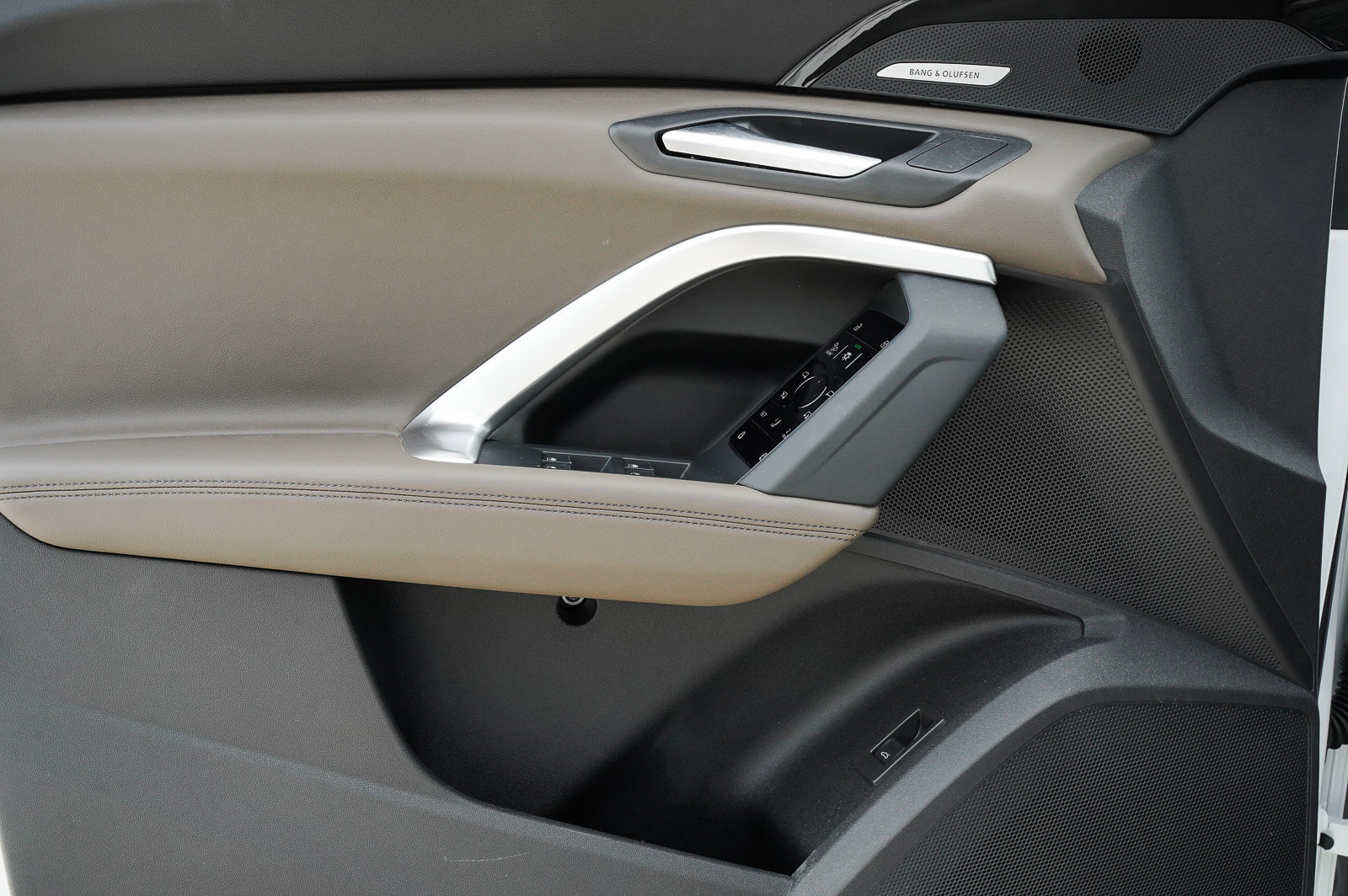 2025 Audi Q5 Premium Plus photo 18