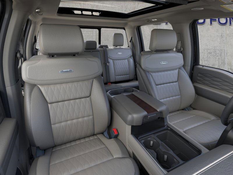 2025 Ford F-450 Super Duty Platinum