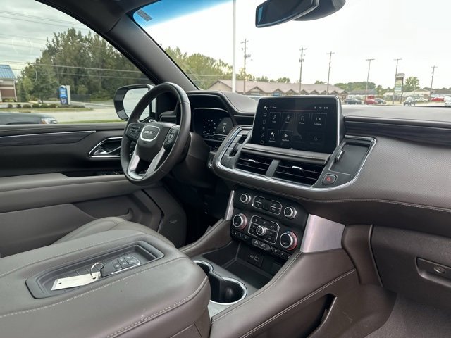 2023 Gmc Yukon XL SLT photo 9