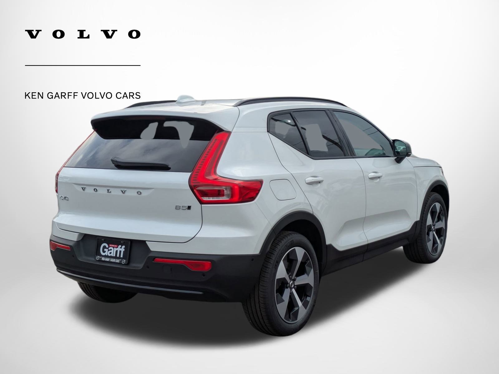 2026 Volvo XC40 Plus photo 2