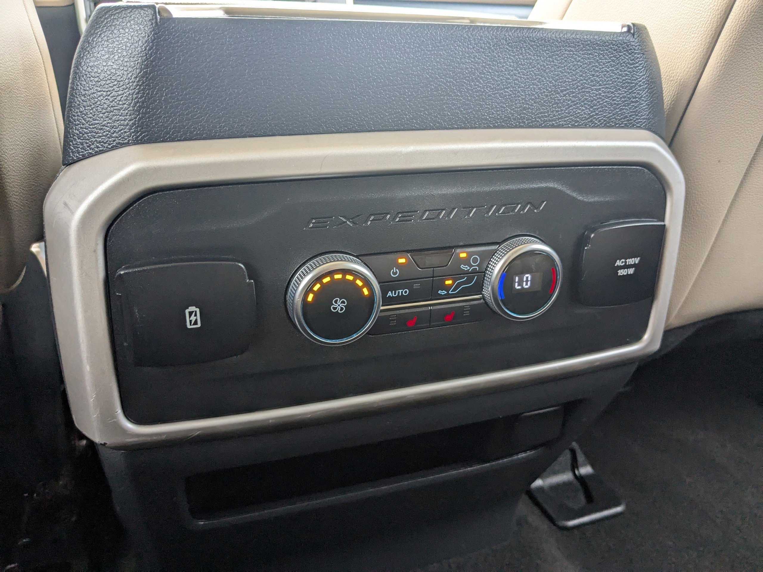 2023 Ford Expedition MAX Limited photo 14