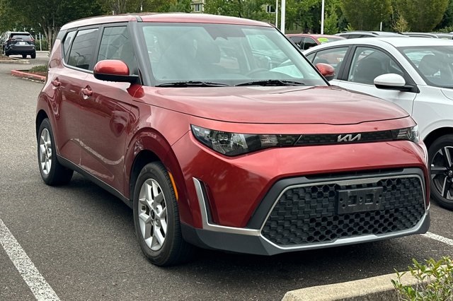 2023 Kia Soul LX photo 2