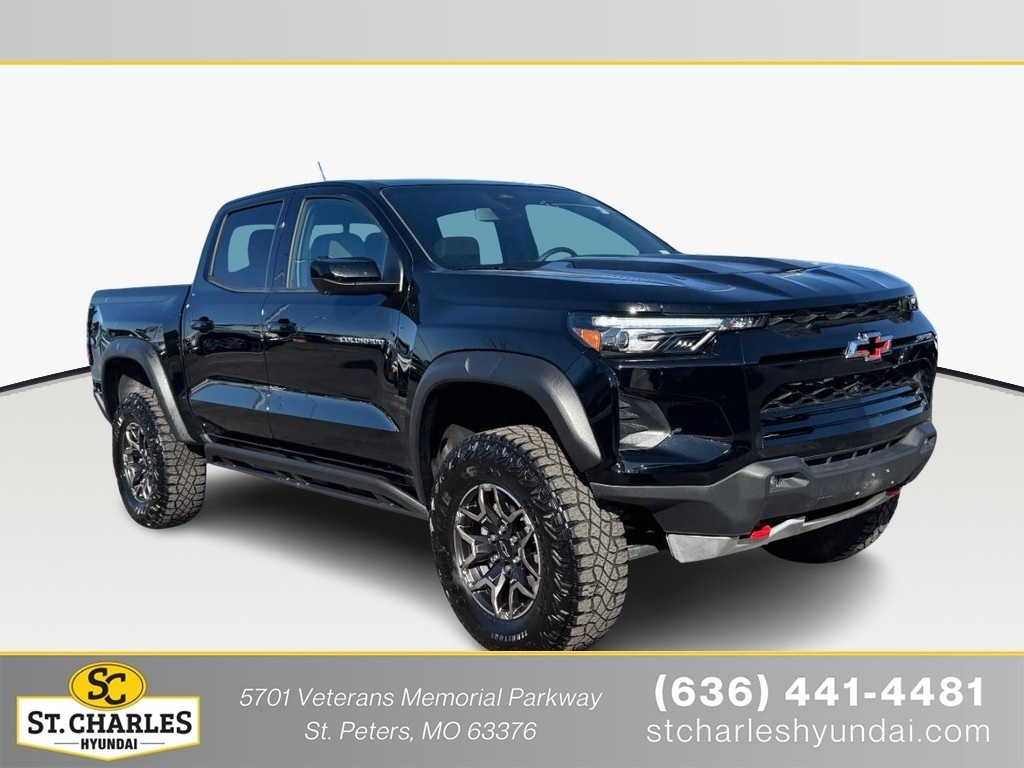 2024 Chevrolet Colorado ZR2's photo