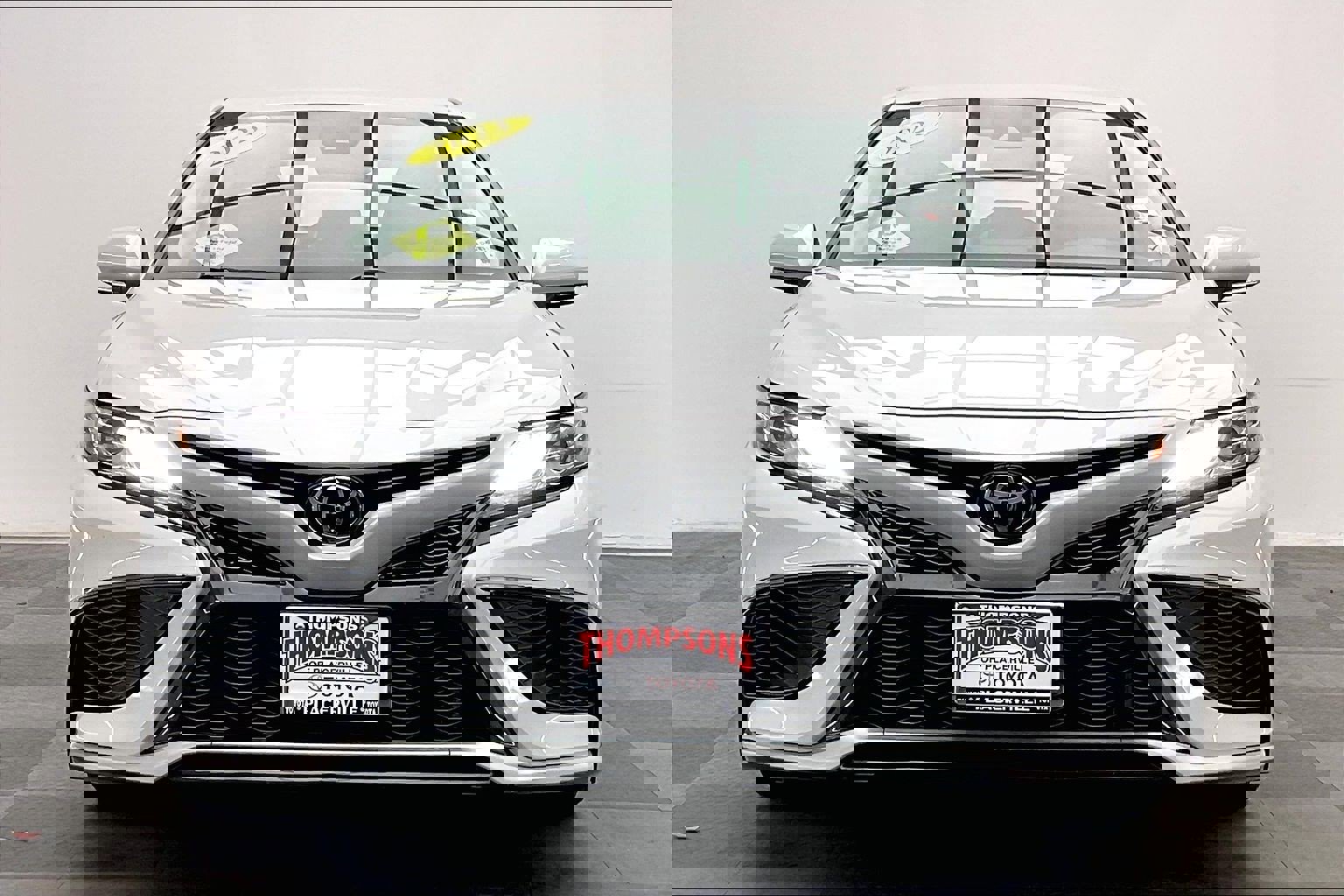 2023 Toyota Camry XSE photo 2