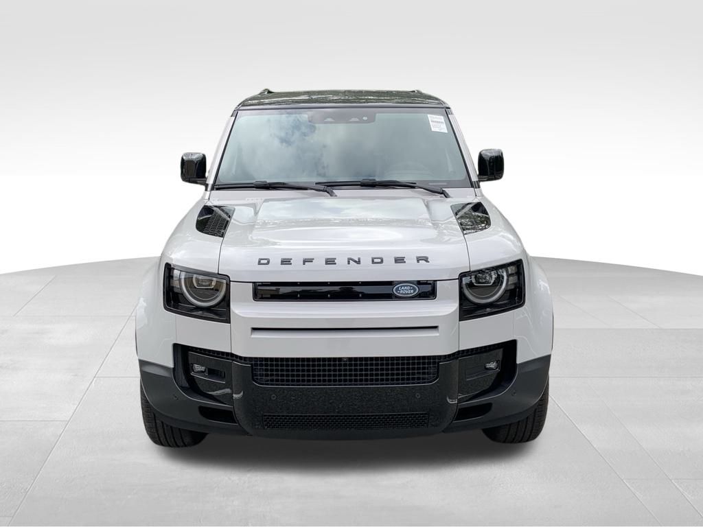2026 Land Rover Defender 110 S photo 2
