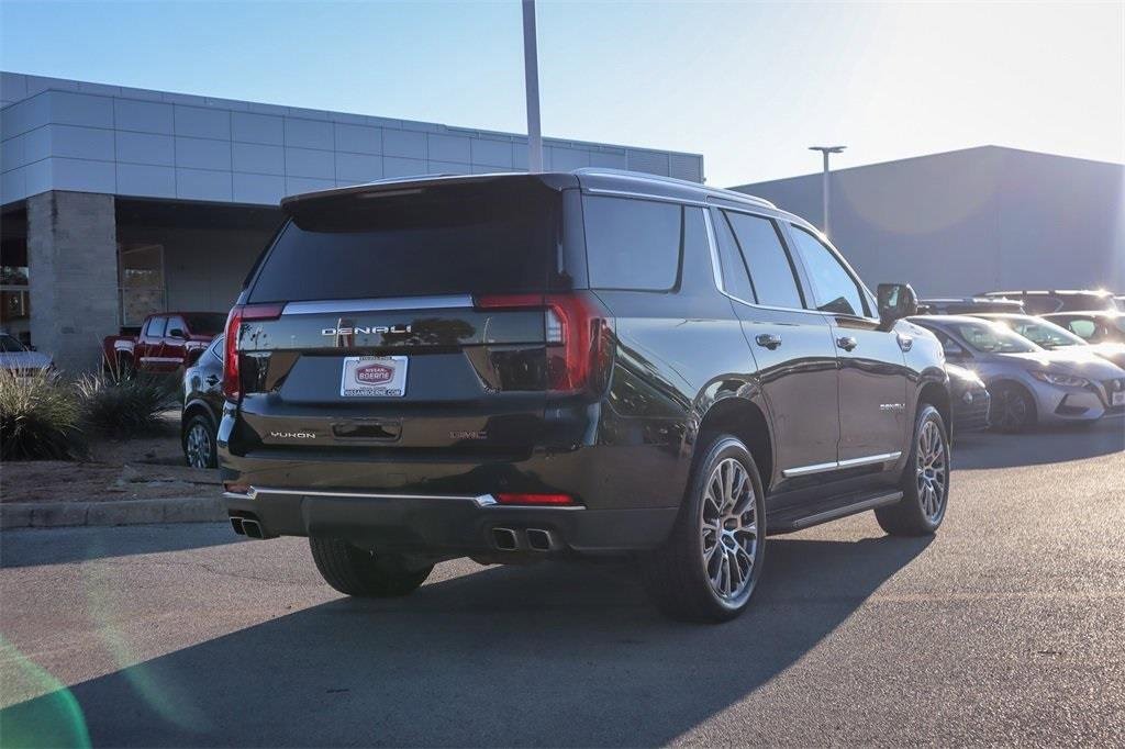 2025 GMC YUKON - Image 1