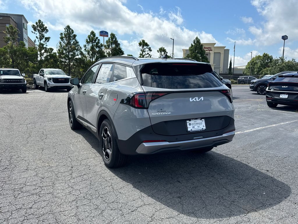 2026 Kia Sportage EX photo 5