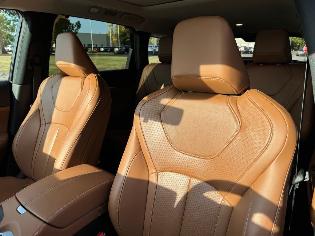 2025 Infiniti QX60 Sensory photo 13