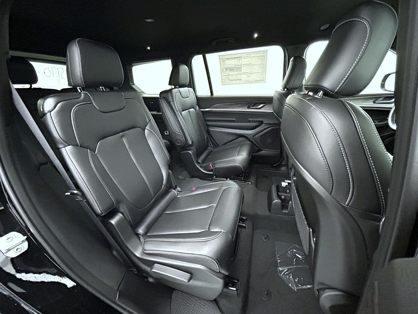 2025 Jeep Grand Cherokee Limited photo 15