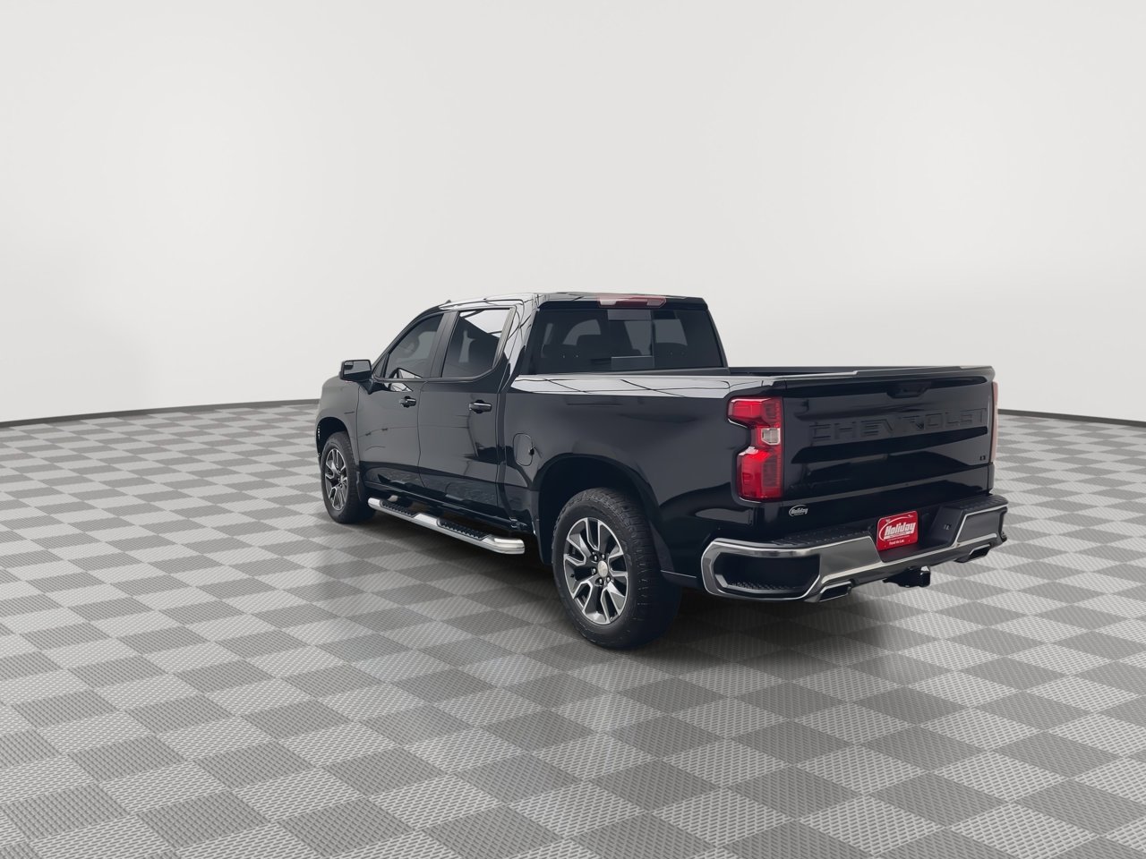 2022 Chevrolet Silverado 1500 LT photo 2