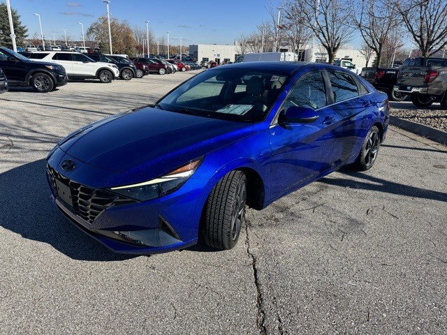 2023 Hyundai Elantra Limited photo 3
