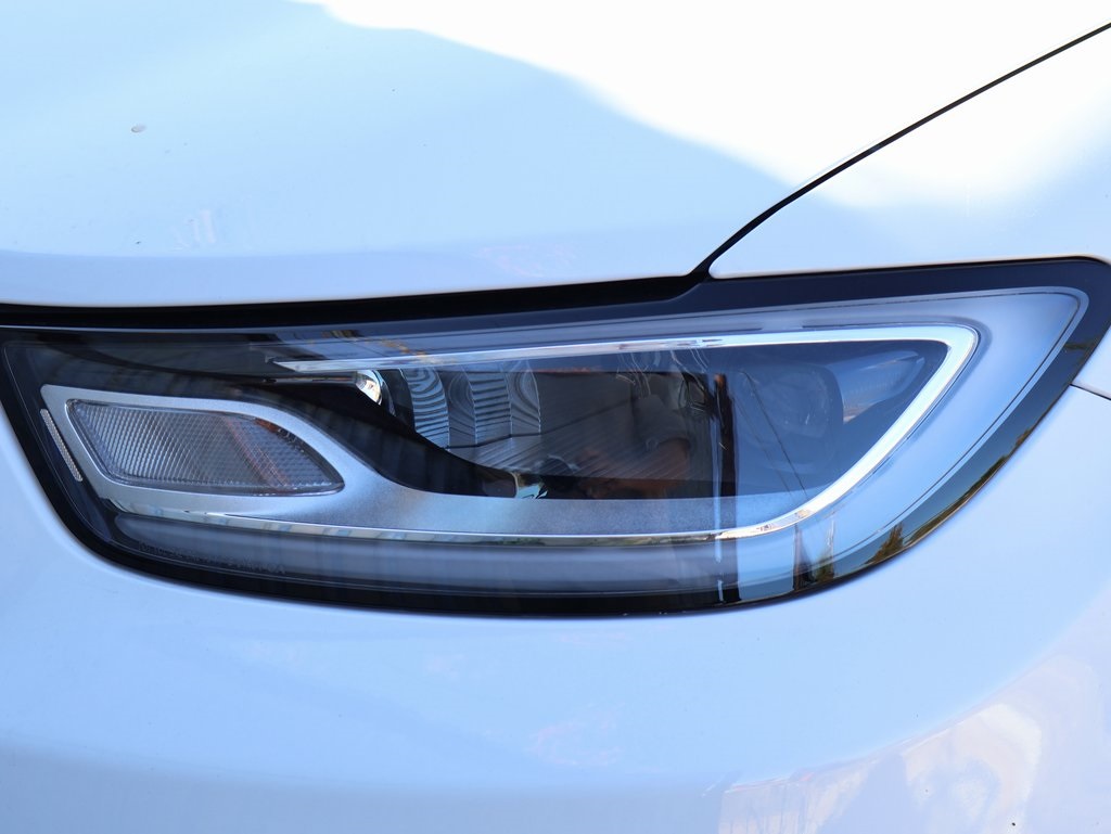 2026 Chrysler Pacifica photo 2