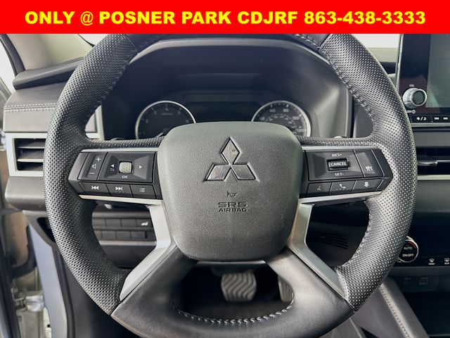 2023 Mitsubishi Outlander SE photo 11