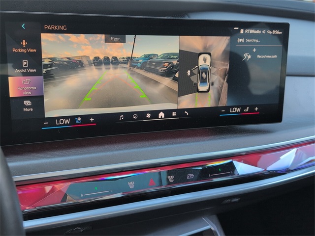 Used 2023 Alpine White BMW 760i xDrive image 22