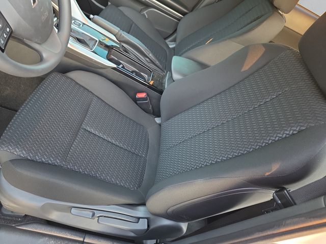 2025 Mitsubishi Eclipse Cross LE photo 8